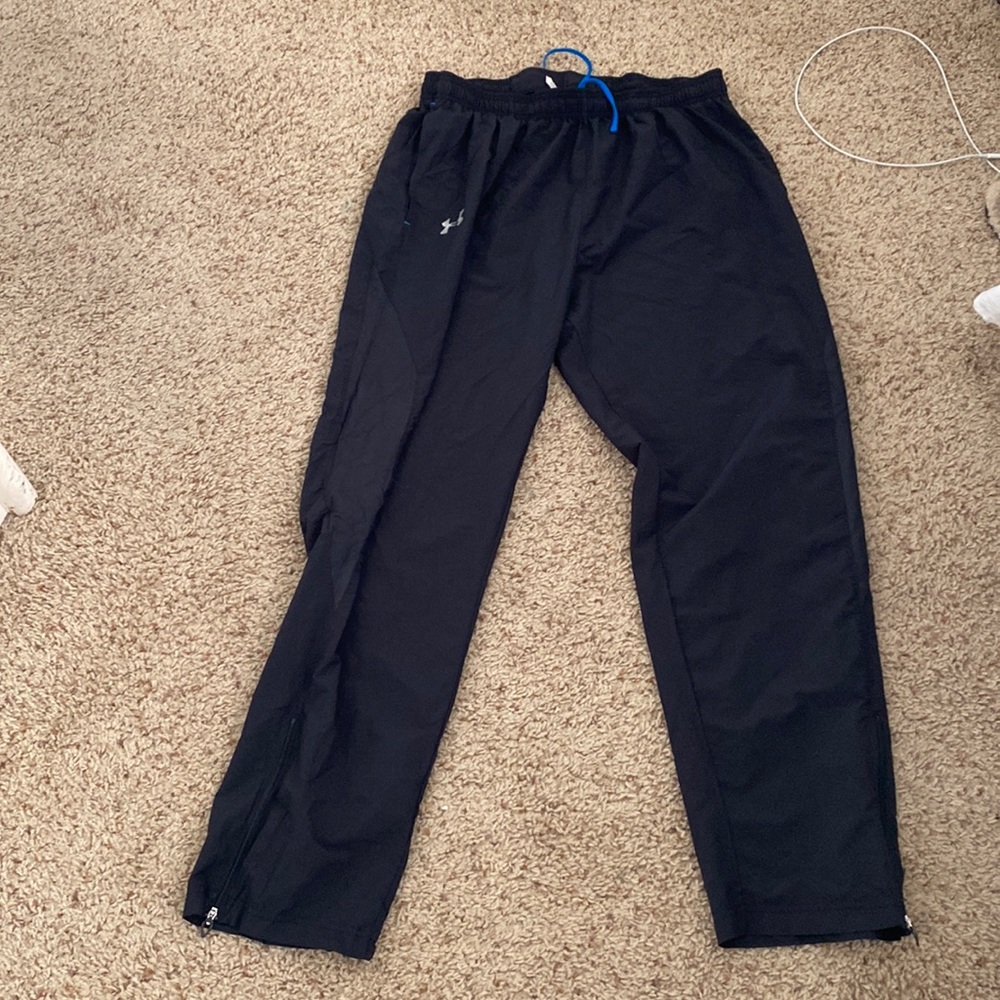 Under armor sweat pants. Light weight